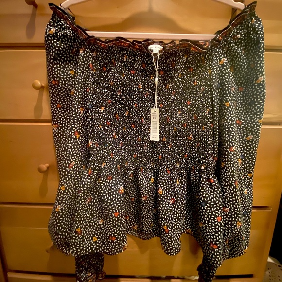 NWT Max Studio XS Floral Blouse - Smocked & Puffed - Picture 5 of 5